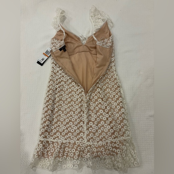 NWT City Studio White & Tan Floral Lace Soft Girl Mini Party Dress Size 3 - Picture 13 of 14